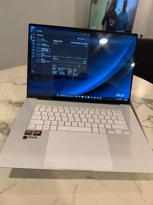 Asus zenbook s16 image 2