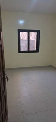 Appartement F4 à louer à la Zac Mbao image 7