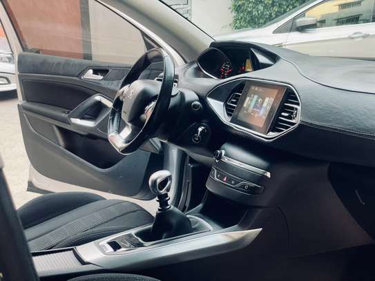 Peugeot 308 Break 2016 image 8