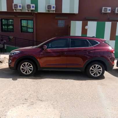 Hyundai tucson 2016 image 2