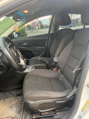 Chevrolet Cruz image 11
