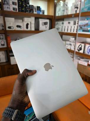 MacBook Air M1 image 3