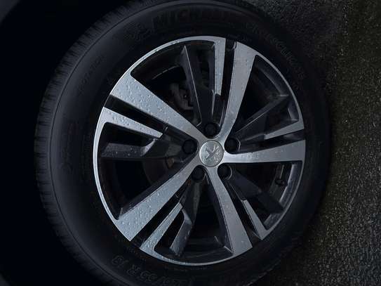 Peugeot 5008 image 11