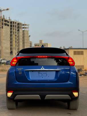 Mitsubishi Éclipse Cross 2018 venant image 8