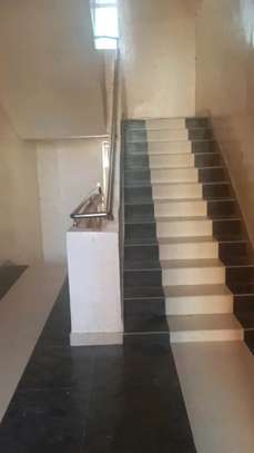 Appartement F3 à louer a Diakhaye - keur massar image 6
