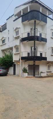 🏡 Appartements meublés vue mer–  Cité Poste Djily Mbaye image 6