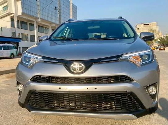 TOYOTA Rav4 2017 image 1