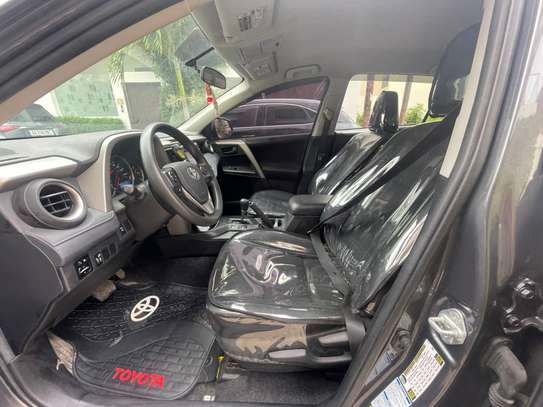 TOYOTA RAV4 2017 image 15