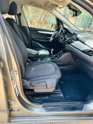 BMW series 2 image 6