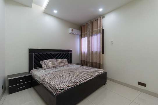 Appartement F5 meublé haut de gamme meublé à louer à Yoff image 11