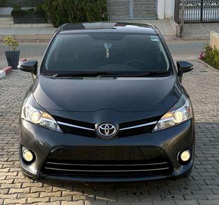 Toyota verso2016 image 1