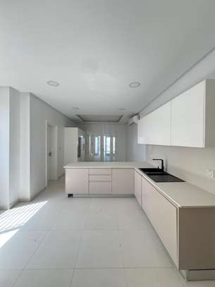 Appartement   F4 à louer au point e image 9