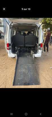 Nissan NV200 7places image 3