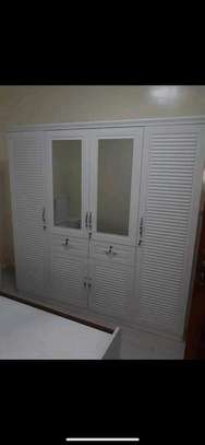 Armoire 3 portes image 1