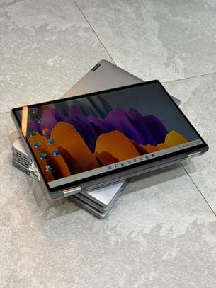 Dell latitude 7400 -2-IN-1 convertible image 5