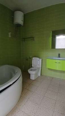 Duplex à louer a ouest foire image 12