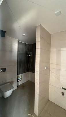 Appartements neuf à la Vdn bordure route image 1