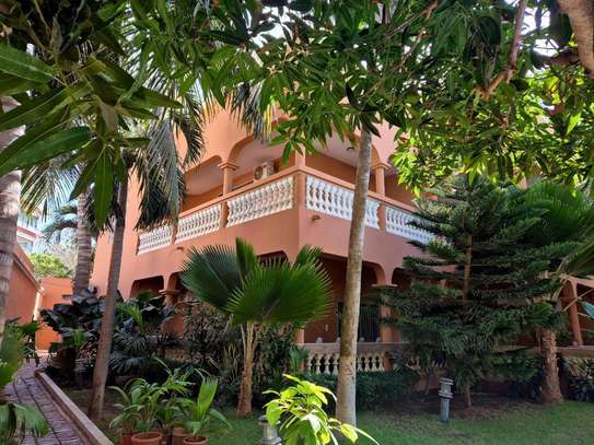 Maison à louer au aux Almadie Ngor image 11
