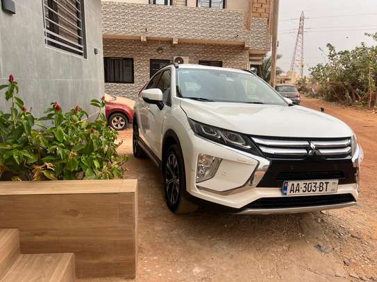 Mitsubishi eclipse cross image 1