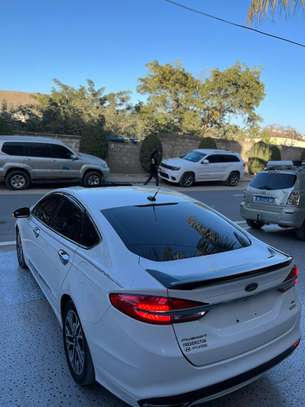 FORD FUSION SE 2018 image 11