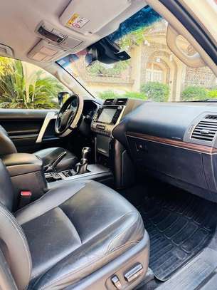 Toyota Prado Land cruiser 2018 image 4