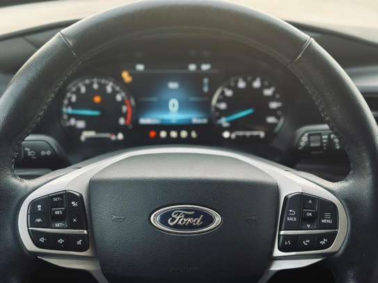Ford Explorer Limited 2021 image 14