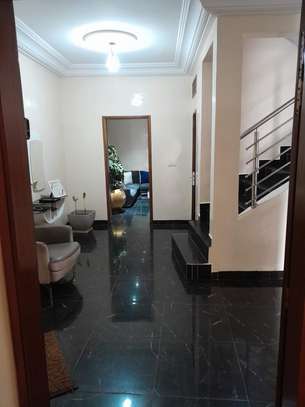 Appartements Duplex  à Sacré Cœur 3 image 4