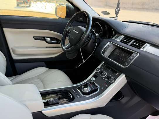 Land Rover Evoque 2016 image 4