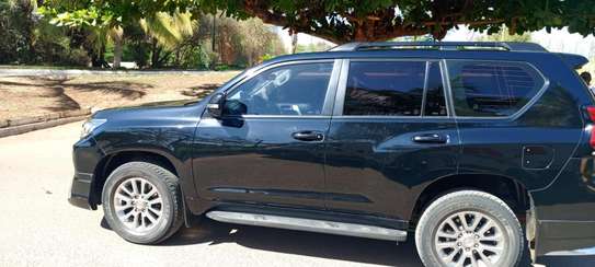 Toyota Land Cruizer PRADO V6 image 8