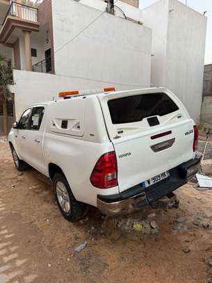 Toyota Hilux 2018 image 2
