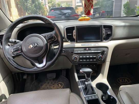 KIA Sportage image 3