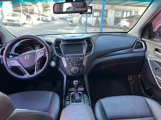 Hyundai Santa Fe 7 places diesel 2018 image 4