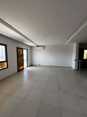 Appartement F4 à louer à la Zone B image 10