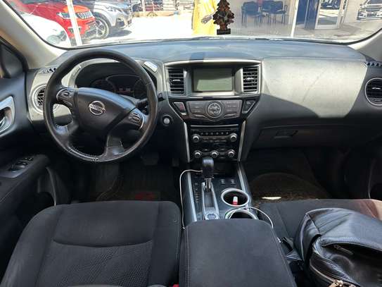 Nissan Pathfinder 2015 image 2