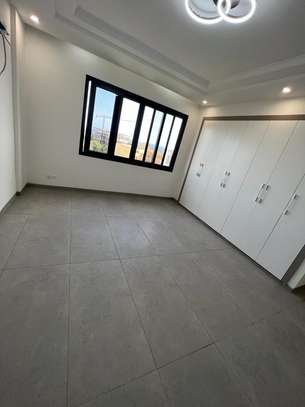 Grand standing F5 à la cité Africa image 8