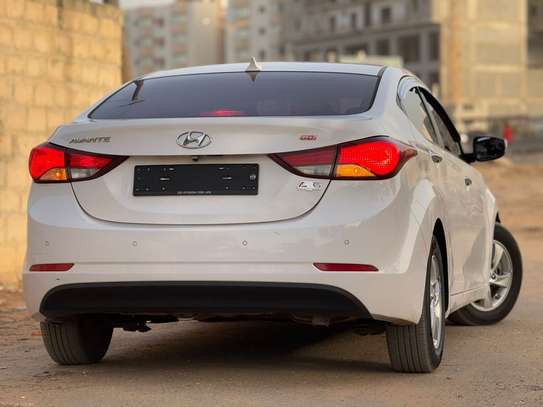 Hyundai avante image 11