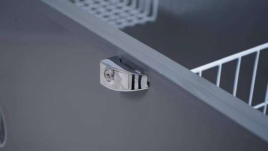 CONGELATEUR 700LITRES ASTECH HORIZONTAL GRIS CH700GM image 3