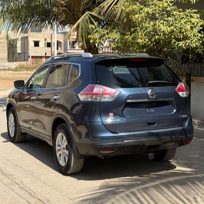Nissan rogue année 2016 automatique essence Verson 4x4 image 6