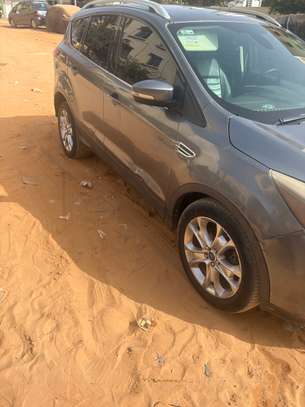 Ford Escape Titanium image 3