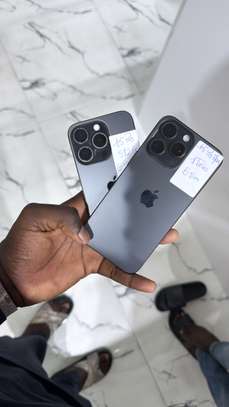 iPhone 15 pro max 1tera noir USA image 1