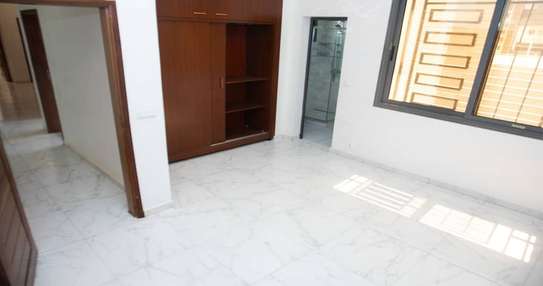 APPARTEMENT F4 À LOUER - CITÉ MAKIOU FAYE image 11