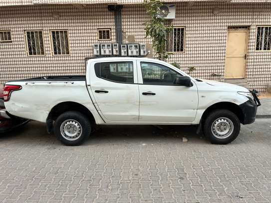 PICKUP L200 MITSUBISHI image 1