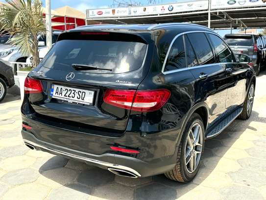 Mercedes-Benz GLC300 image 3