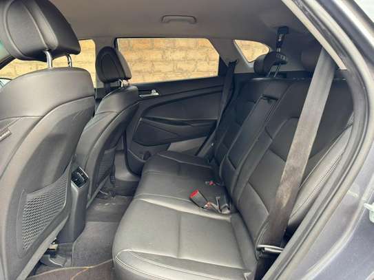 HYUNDAI TUCSON FULL OPTIONS image 12