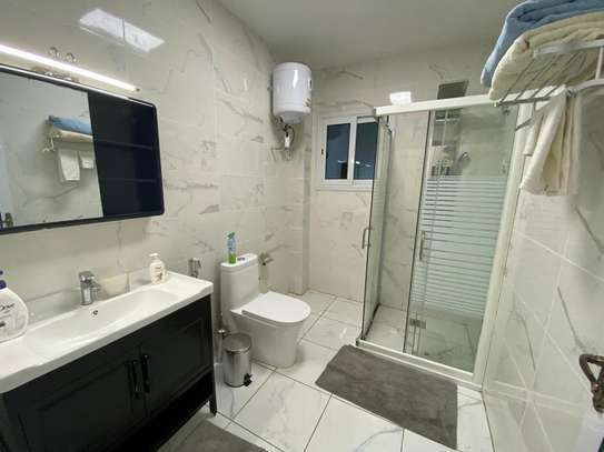 Appartement meublé  à louer au Point E image 6