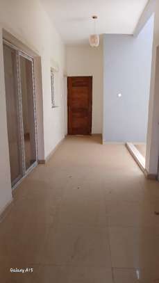 Maison à louer à Comico Bambilor image 6