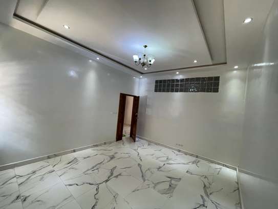 Appartement 2 chambres, Salon, 3 cours, espace familiale image 1