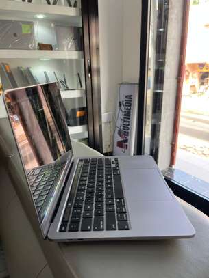 Pro 2020 i5 16/512 image 1