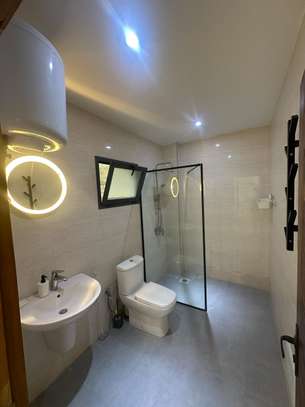 A LOUER APPARTEMENT F4 NGOR image 3
