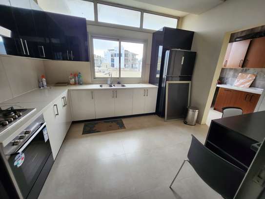 Appartement à louer au virage F4 image 2